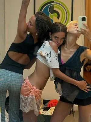 Iris Law OnlyFans Leaked Free Thumbnail Picture - #fPFqEwEunD