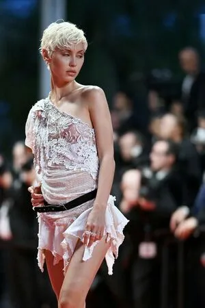 Iris Law OnlyFans Leaked Free Thumbnail Picture - #ndZi6tkLsP