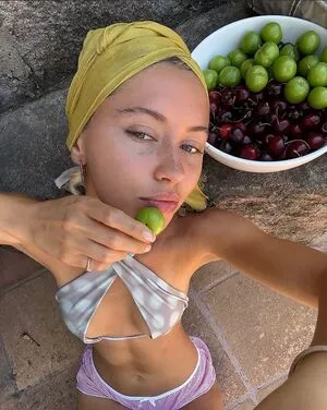 Iris Law OnlyFans Leaked Free Thumbnail Picture - #pvGU3OFT2I