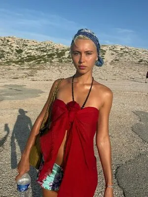 Iris Law OnlyFans Leaked Free Thumbnail Picture - #vwXaAXrV1X