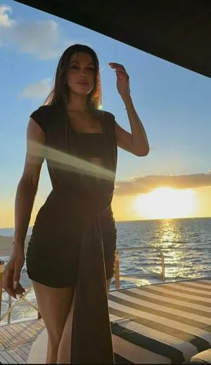Iris Mittenaere OnlyFans Leaked Free Thumbnail Picture - #4Yu3LCSxfq