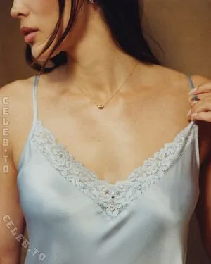Iris Mittenaere OnlyFans Leaked Free Thumbnail Picture - #9EYn3cjxjw