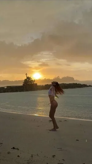 Iris Mittenaere OnlyFans Leaked Free Thumbnail Picture - #TrdXm2loKW