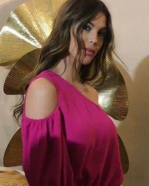 Iris Mittenaere OnlyFans Leaked Free Thumbnail Picture - #nVhY3C6knM