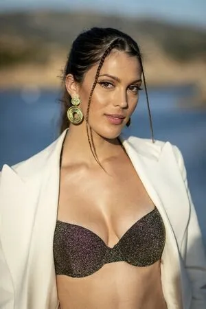 Iris Mittenaere OnlyFans Leaked Free Thumbnail Picture - #sToj4WDnvn