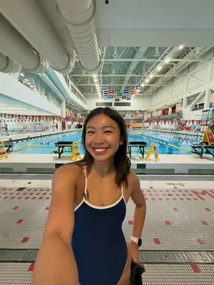 Iris Yang OnlyFans Leaked Free Thumbnail Picture - #1OfC10m7V2
