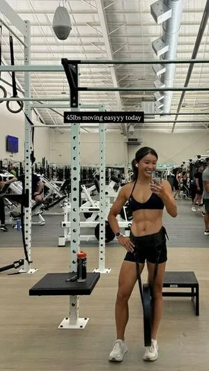Iris Yang OnlyFans Leaked Free Thumbnail Picture - #p1ROIGzAAJ
