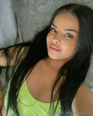 Irisblueeee OnlyFans Leaked Free Thumbnail Picture - #4t7IozVCeM