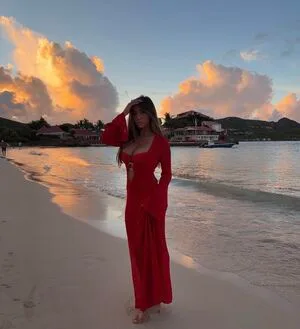 Isabeau OnlyFans Leaked Free Thumbnail Picture - #2D4QQ7bP2E