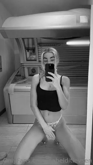 Isabel Ditlevsen OnlyFans Leaked Free Thumbnail Picture - #c7UiNnP5CS