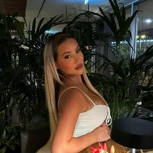Isabel Ribeiro OnlyFans Leaked Free Thumbnail Picture - #PT2fIM3xA7
