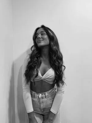 Isabella Stoisavljevic Zerpa Thumbnail Picture