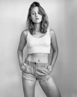 Isabelle Cornish OnlyFans Leaked Free Thumbnail Picture - #g0Kq7oYBnd