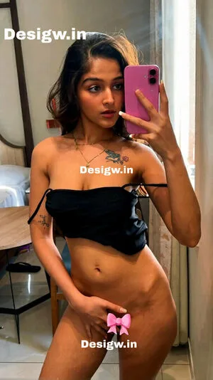 Isha Modi Thumbnail Picture