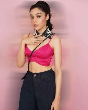 Isha Singh OnlyFans Leaked Free Thumbnail Picture - #Wd057JbbRe