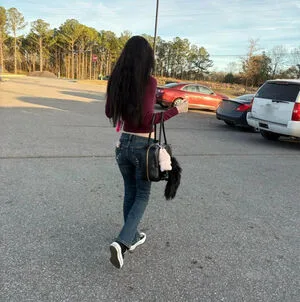 Isizzly OnlyFans Leaked Free Thumbnail Picture - #AHMDEYxIbl