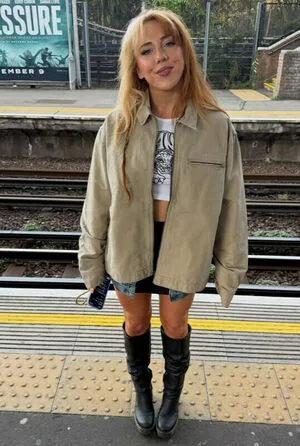 Isla Dawn OnlyFans Leaked Free Thumbnail Picture - #KpsYHFSs89