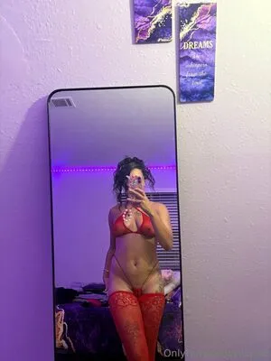 Islandd Thumbnail Picture