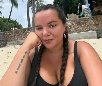 Issy Vine OnlyFans Leaked Free Thumbnail Picture - #BcxyedddLc