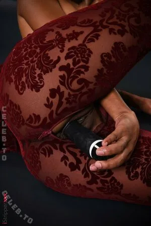 iStripper OnlyFans Leaked Free Thumbnail Picture - #4HxCSo8Q76