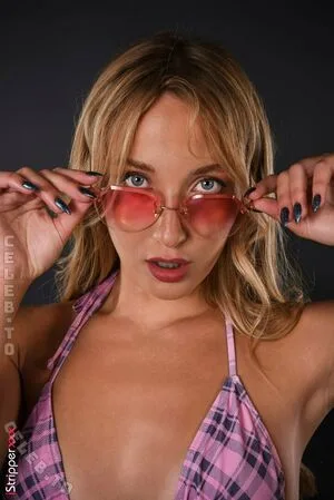 iStripper OnlyFans Leaked Free Thumbnail Picture - #XI8jdud4o1