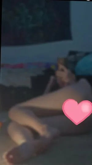 It Sghostsgirl Thumbnail Picture