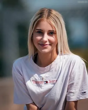 Itsizzyyy Of Thumbnail Picture