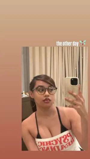 Itsqueennovaa OnlyFans Leaked Free Thumbnail Picture - #2K1MHaeb5o