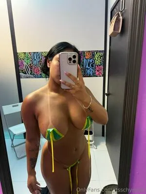 Itsschynaxx OnlyFans Leaked Free Thumbnail Picture - #7gDt0ZHxgx