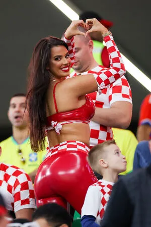 Ivanaknoll Thumbnail Picture