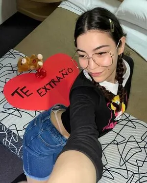Ixchy Thumbnail Picture