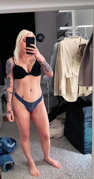 Izzy OnlyFans Leaked Free Thumbnail Picture - #P0RewJesFs