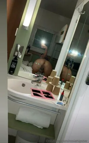 Izzy2005xx OnlyFans Leaked Free Thumbnail Picture - #1YCPrvcAML