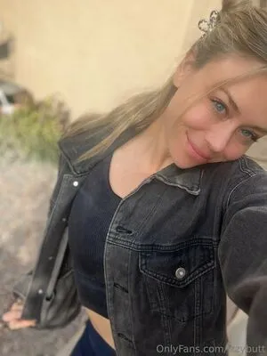 Izzybutt OnlyFans Leaked Free Thumbnail Picture - #7AMX62XbAJ