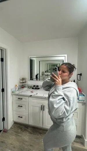 Jackie Figueroa Thumbnail Picture