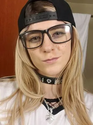Jackie12358 Thumbnail Picture