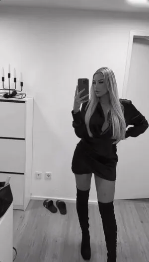 Jana Klein Janakl Thumbnail Picture
