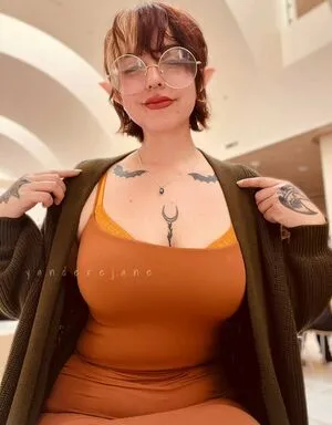 Jane Ray Thumbnail Picture