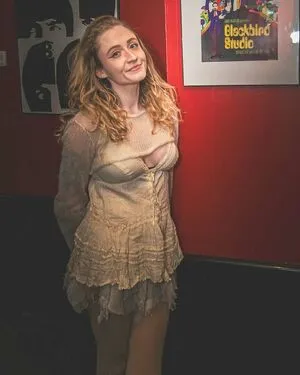 Janet Devlin OnlyFans Leaked Free Thumbnail Picture - #MeT6Hg1C1E