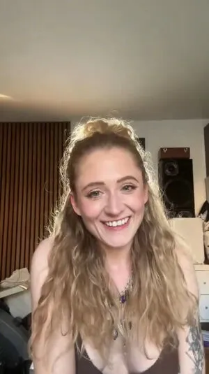 Janet Devlin OnlyFans Leaked Free Thumbnail Picture - #yrr7hOT7cc