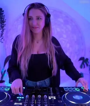 Jani OnlyFans Leaked Free Thumbnail Picture - #Q27e0eAmCj