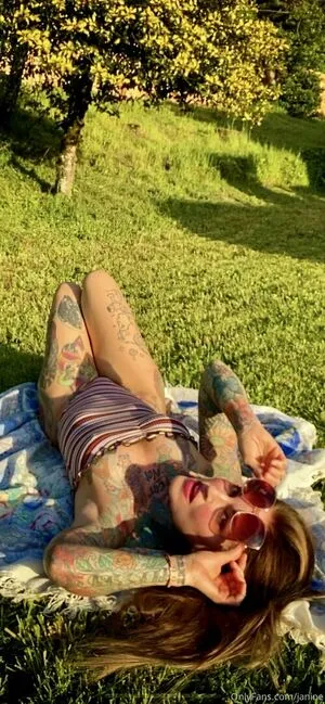 Janine OnlyFans Leaked Free Thumbnail Picture - #5F3mdsctLS