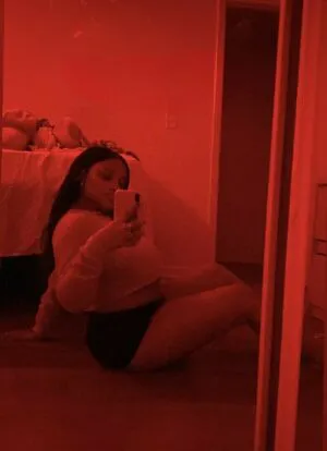 Jasmine Hiil Thumbnail Picture