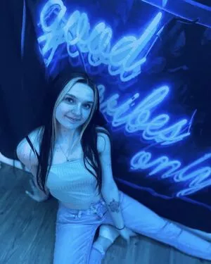 Jasmine-Jade Profile Thumbnail