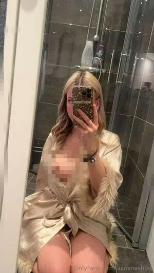 Jasmineshort Thumbnail Picture