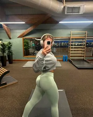 Jaydenee Thumbnail Picture