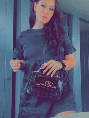 Jenifer Jiggles Thumbnail Picture