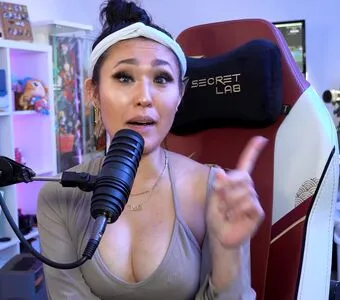 Jenjen Thumbnail Picture