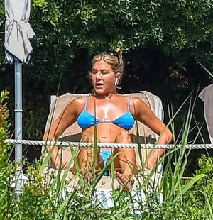 Jennifer Anniston Thumbnail Picture
