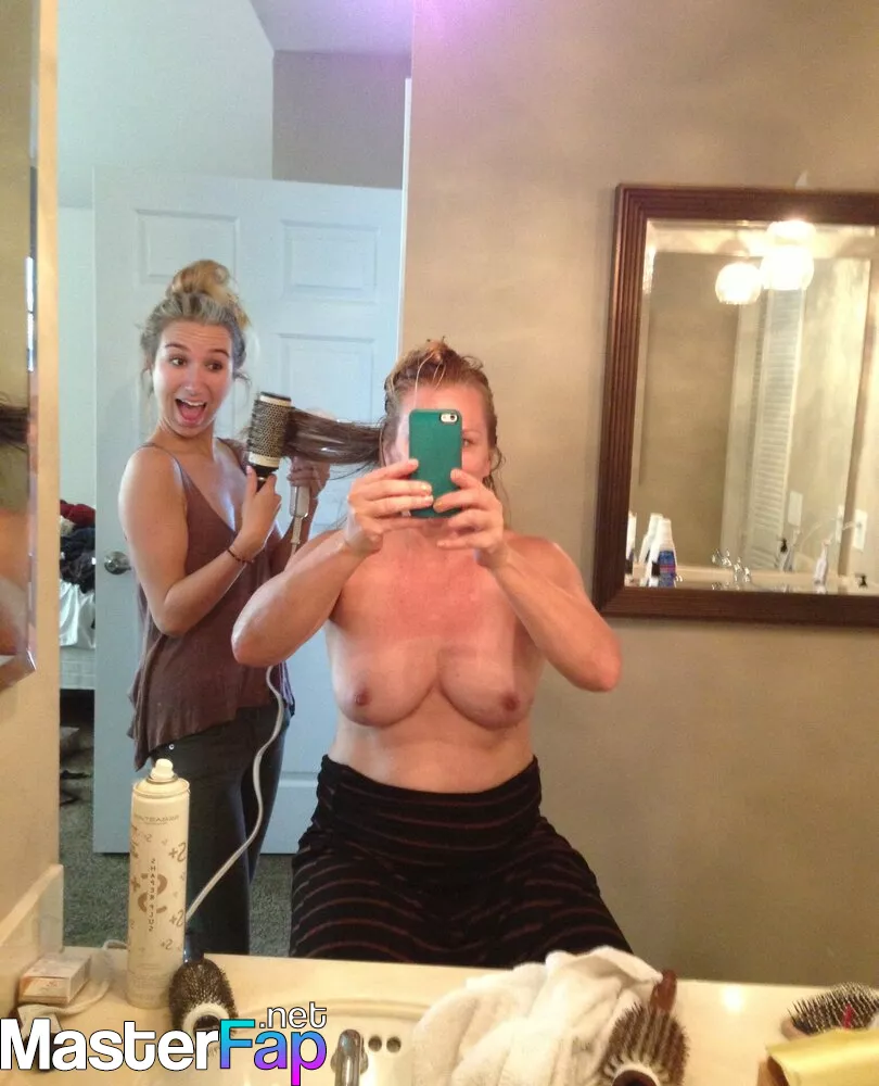 Jenny Mccarthy Nude OnlyFans Leak Picture utyJ9lZlfx | MasterFap.net